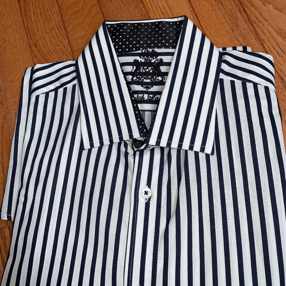 Black and White Dress up shirt